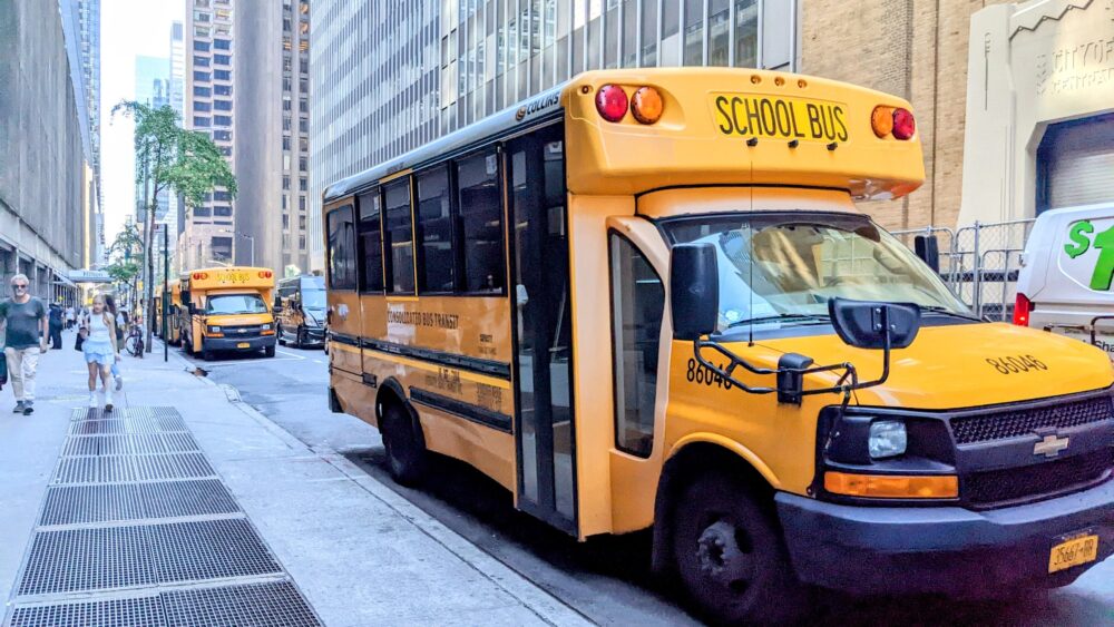 アメリカの小学校のスクールバス